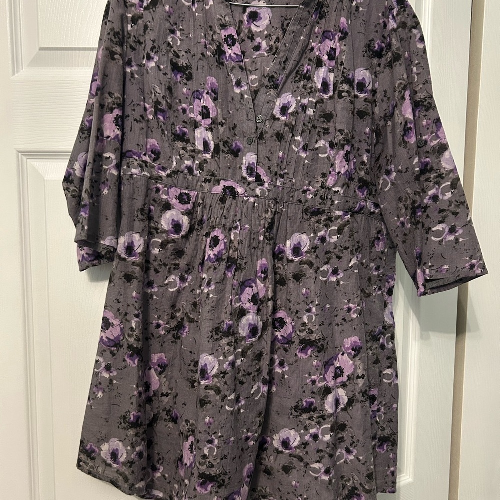 Apt. 9 Purple and Gray Floral Top